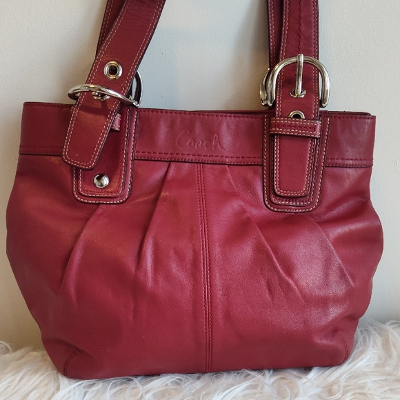 Coach Red Leather Shoulder Bag with Silver Hardware - Picture 2 of 16